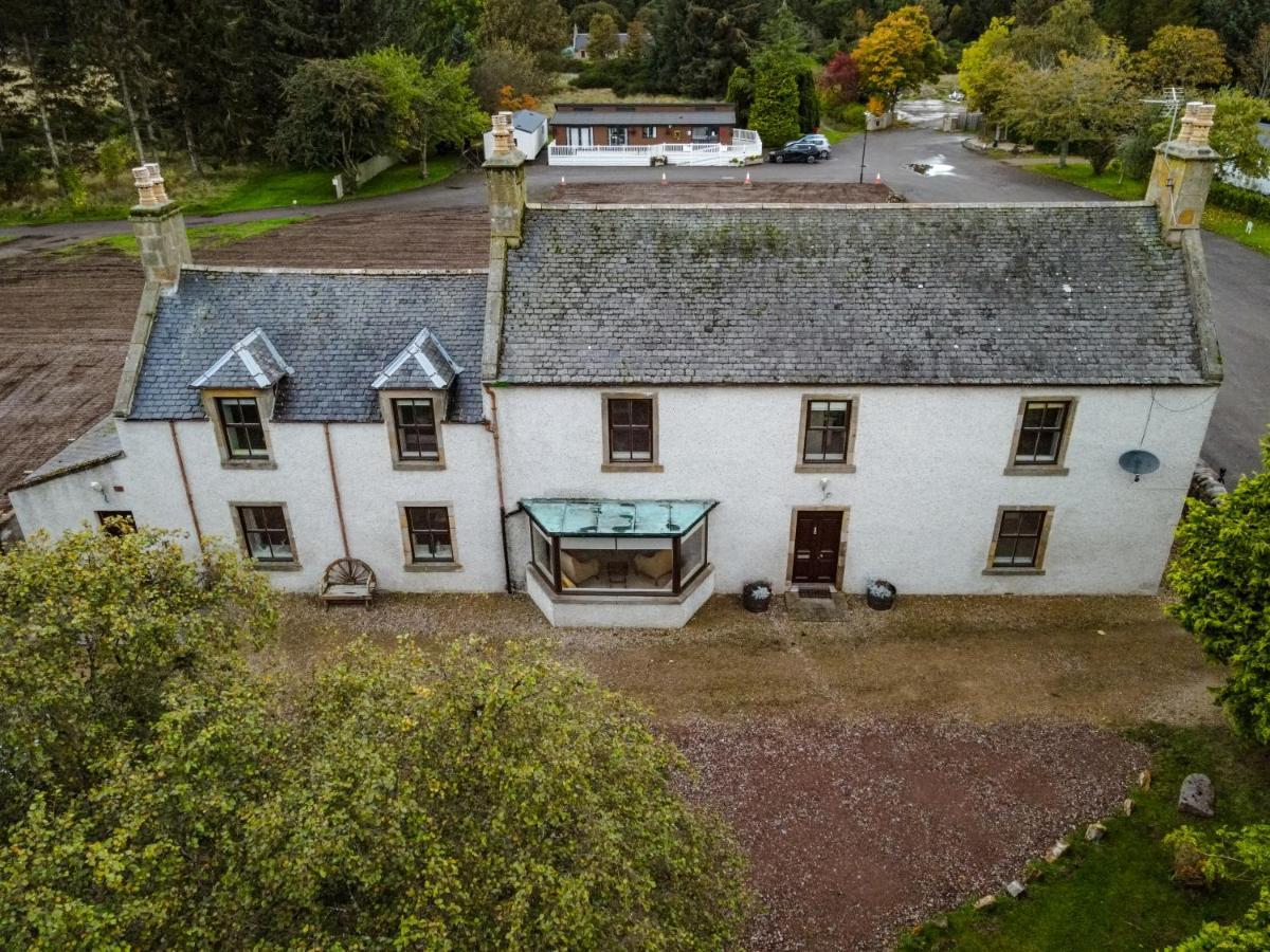 The Farmhouse, 6 Bed Property, Форрес Экстерьер фото